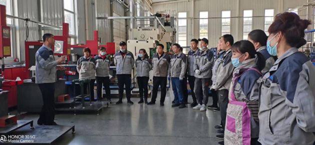 濟南銳拓科技有限公司全體員工進行消防應急預案演練 濟南銳拓科技有限公司全體員工進行消防應急預案演練